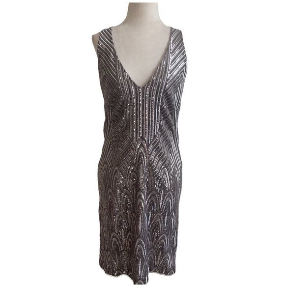Smythe Deep V Mini Dress Deco Sequin Sleeveless Silver Pewter Size XS - Picture 2 of 13